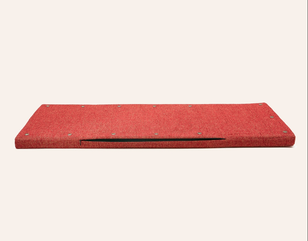 Zdjęcie Cosy And Dozy Półka dla kota Chill DeLuxe  Wenge, kolor Elegant Red 90 x 41 cm