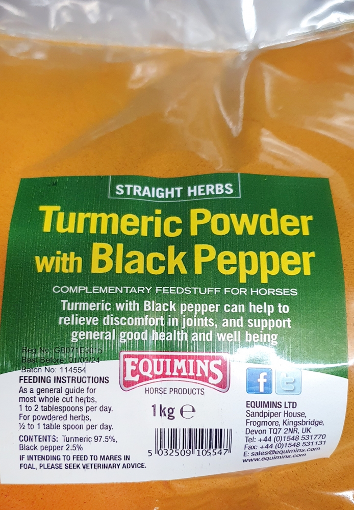 Zdjęcie Equimins Straight Herbs Turmeric Powder with Black Pepper kurkuma dla koni 1kg