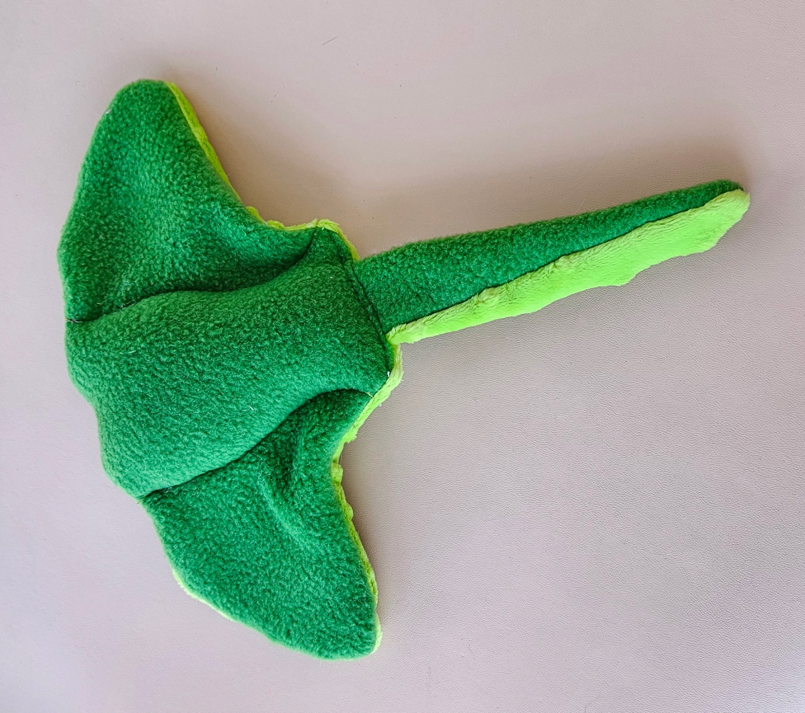 Zdjęcie Kotul Craft Płaszczka z kocimiętką zabawka dla kota  wiosenna zieleń minky 25 x 27 cm