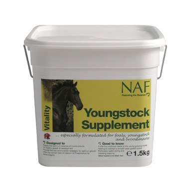Zdjęcie NAF Mare, Foal & Youngstock Supplement   proszek 1.8kg