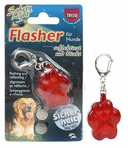 Zdjęcie Trixie Flasher zawieszka świecąca dla psa  czerwona 3,5 × 4,5 cm