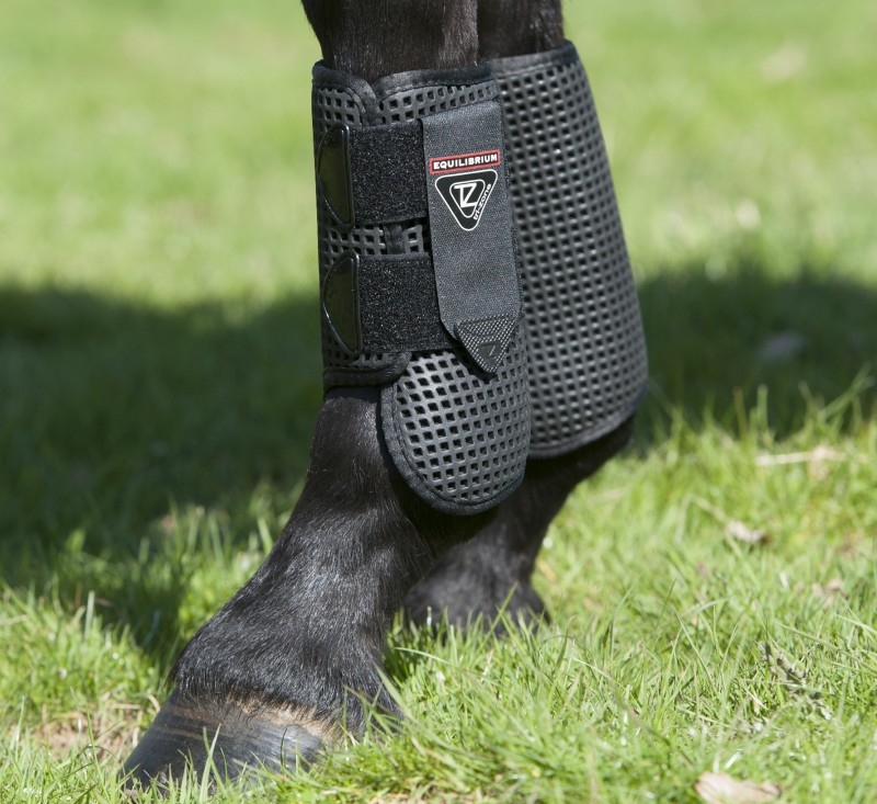Zdjęcie Equilibrium Tri-Zone All Sports Boots ochraniacze treningowe czarne 2 szt.