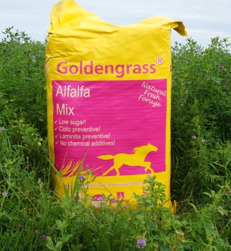 Zdjęcie Eggersmann Goldengrass Alfalfa Mix  sianokiszonka 20kg